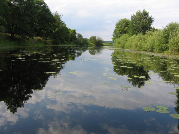 Image - The Sula River near Sencha.